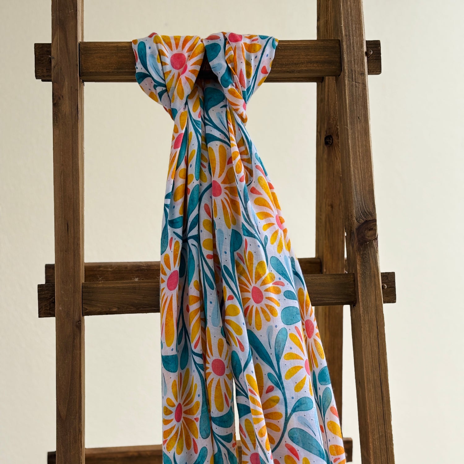 Daisy with Leaves Print Scarf