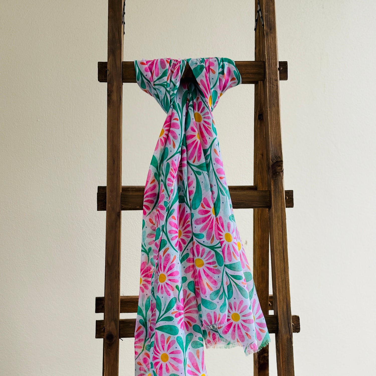 Daisy with Leaves Print Scarf